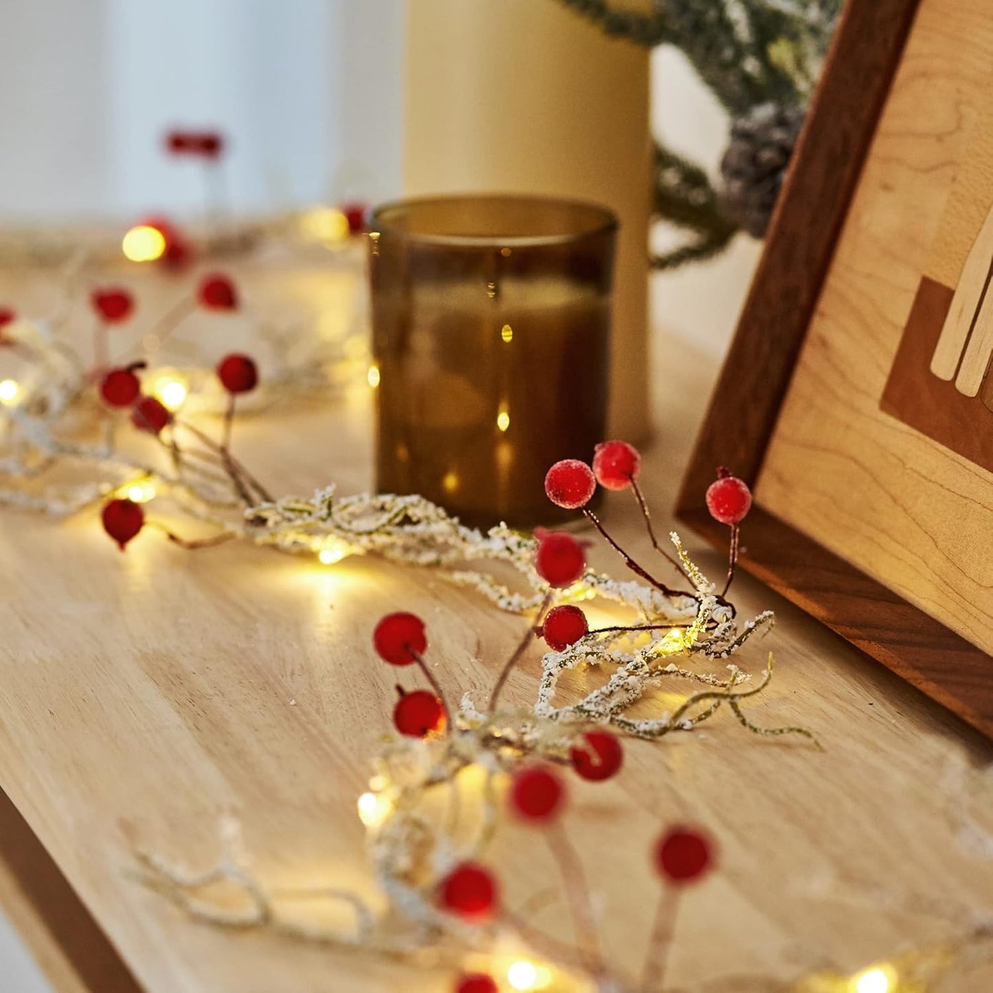 Snow White String Lights & Red Berry 6.5FT & 25Leds Delicate Christmas Garland with Lights Battery Operated with Remote Ideal for Indoor & Outdoor Decorations Mini Christmas Garland for Mantle