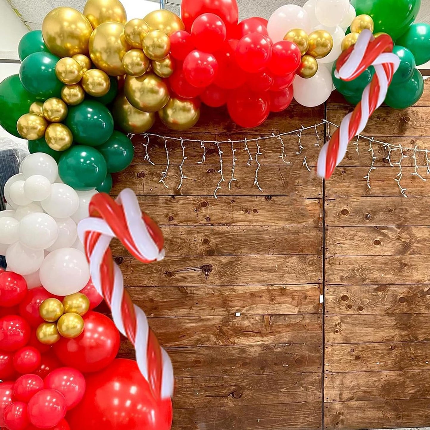 149Pcs Christmas Balloons Garland Kit with Gold Explosion Star Foil Balloons for Xmas Party or New Year Party Decorations