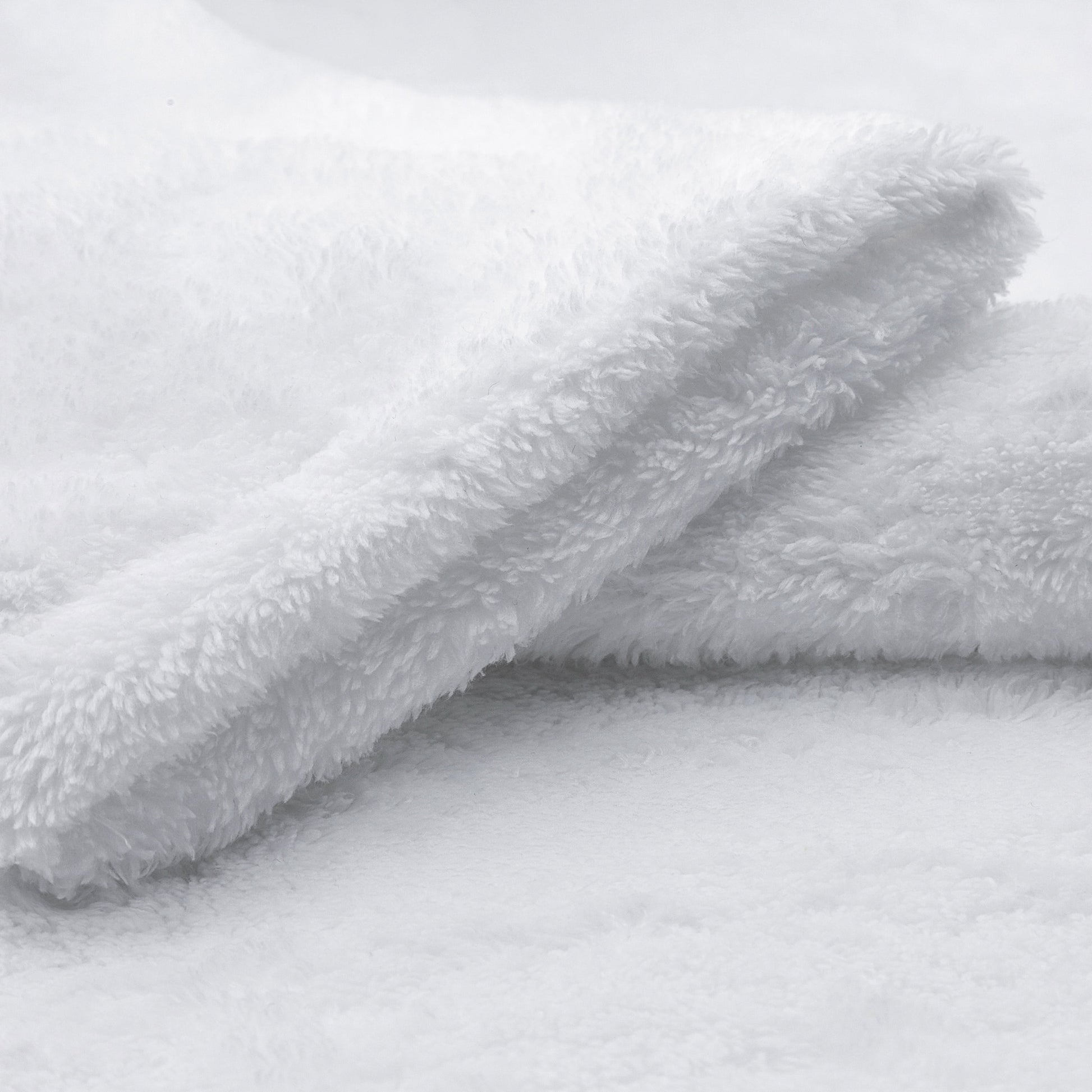 Men & Women Super Soft Fleece Bathrobe with Shawl Collar, Front Pocket, Waist Belt, M-L, White